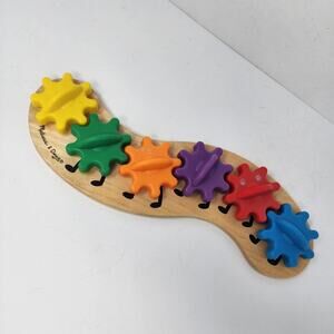 Kids Toy - Melissa & Doug Rainbow Caterpillar